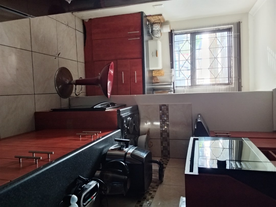 3 Bedroom Property for Sale in Harare Western Cape